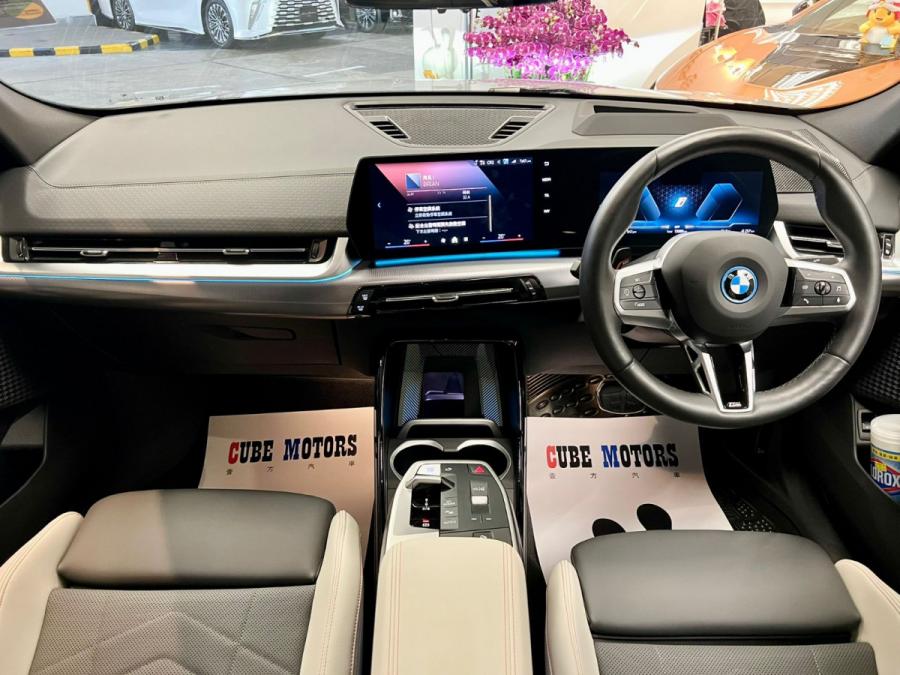 iX2 xDrive30 M Sport - Image 5